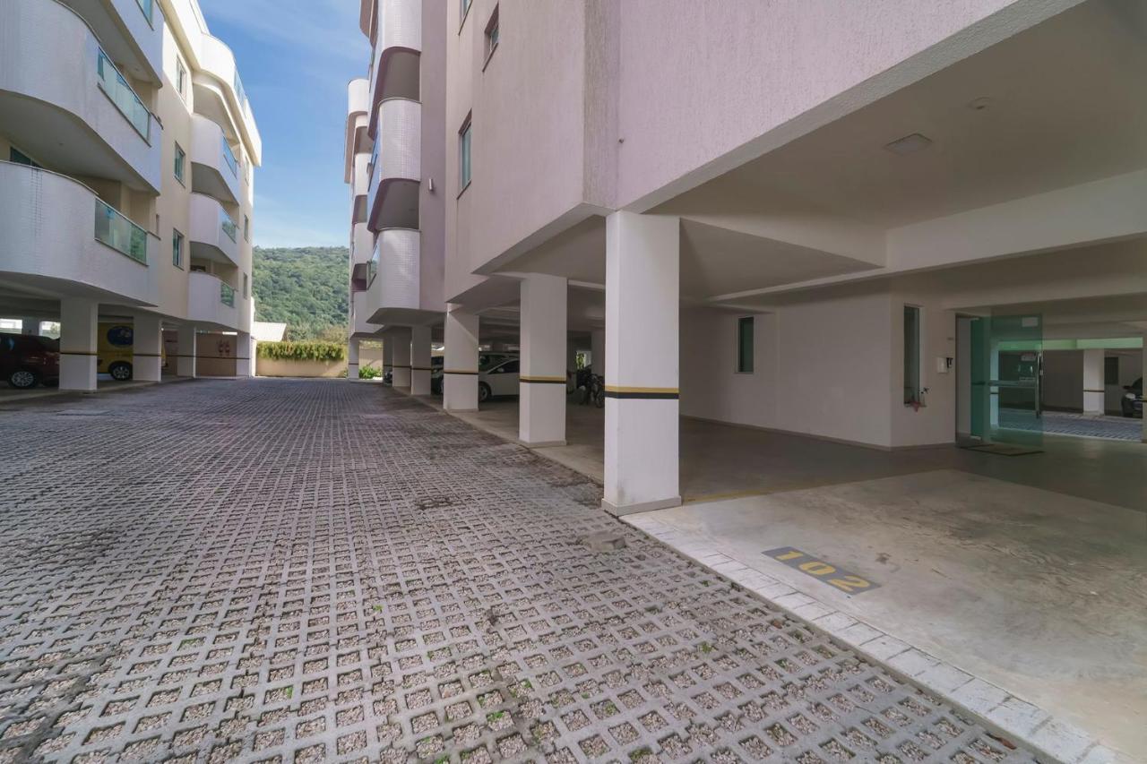 Aluguel Apartamento 2 Quartos Com Piscina Бомбиньяс Экстерьер фото